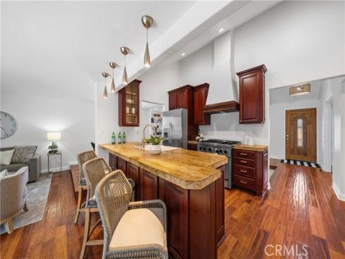 9432 Waterfront Dr , Huntington Beach, CA