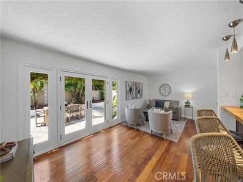 9432 Waterfront Dr , Huntington Beach, CA