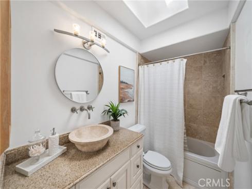 9432 Waterfront Dr , Huntington Beach, CA