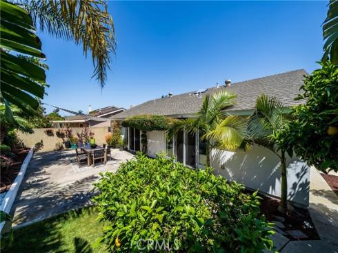9432 Waterfront Dr , Huntington Beach, CA