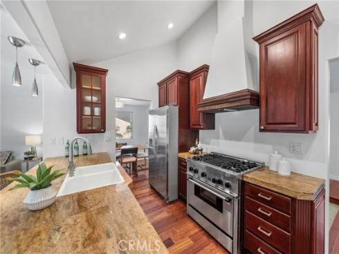 9432 Waterfront Dr , Huntington Beach, CA