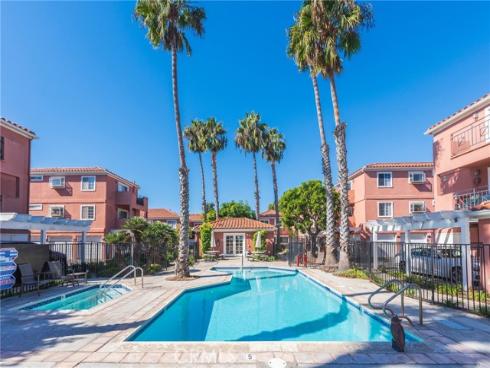 409 Utica 1A Avenue, Huntington Beach, CA