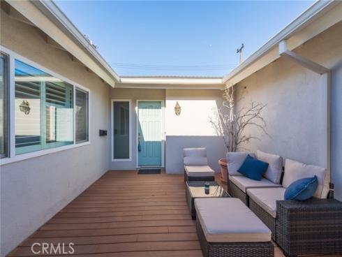 15752 Wicklow Lane, Huntington Beach, CA