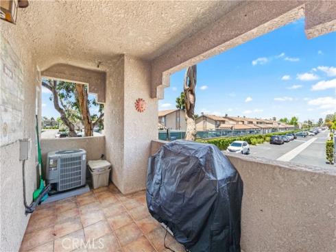 4591  Warner  105  Avenue, Huntington Beach, CA