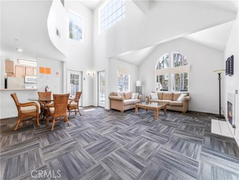 4591  Warner  105  Avenue, Huntington Beach, CA