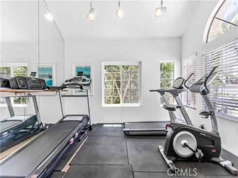 4591  Warner  105  Avenue, Huntington Beach, CA