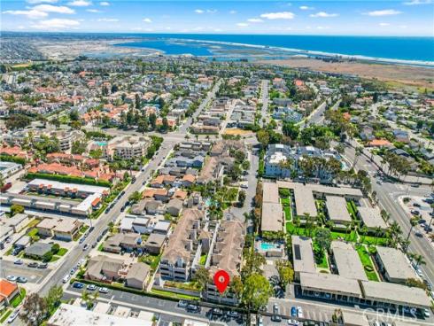 4591  Warner  105  Avenue, Huntington Beach, CA