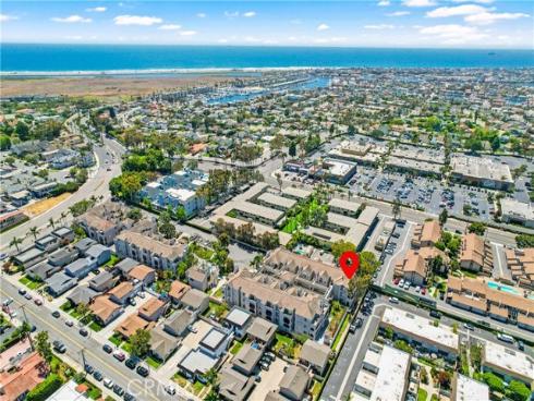 4591  Warner  105  Avenue, Huntington Beach, CA