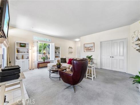 4591  Warner  105  Avenue, Huntington Beach, CA