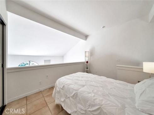 5145 Tortuga 209 Drive, Huntington Beach, CA