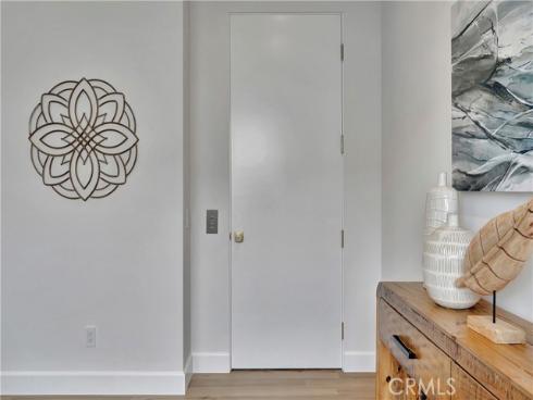 518 8th Street , Huntington Beach, CA