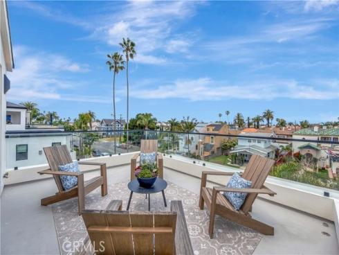 518 8th Street , Huntington Beach, CA