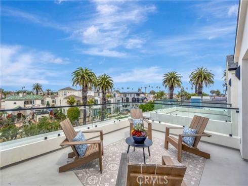 518 8th Street , Huntington Beach, CA