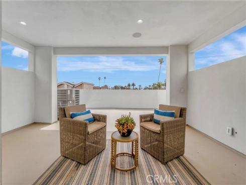 518 8th Street , Huntington Beach, CA