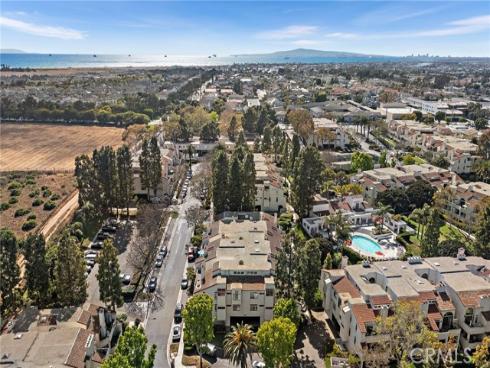 5145 Tortuga 207 Drive, Huntington Beach, CA