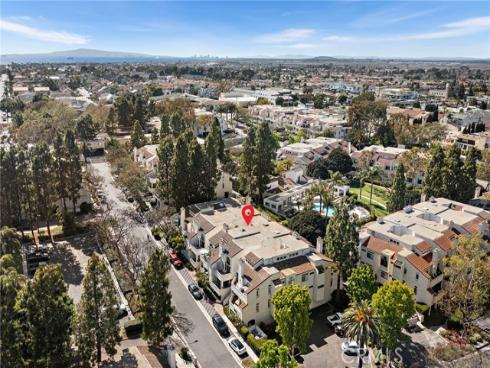 5145 Tortuga 207 Drive, Huntington Beach, CA