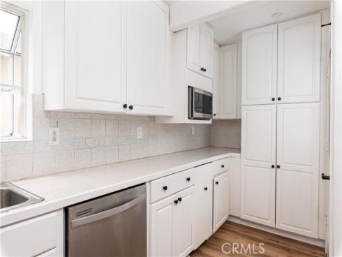 15821 Willett Lane, Huntington Beach, CA