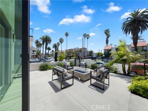 125 8th Street, Huntington Beach, CA