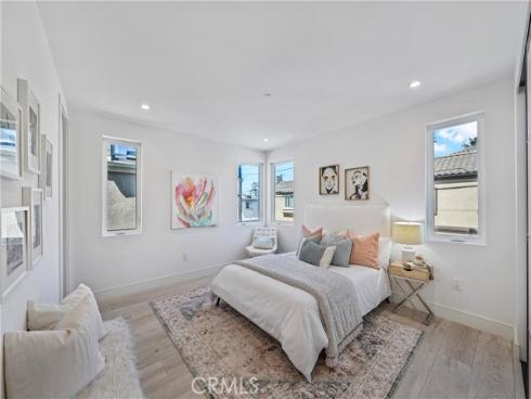 125 8th Street, Huntington Beach, CA