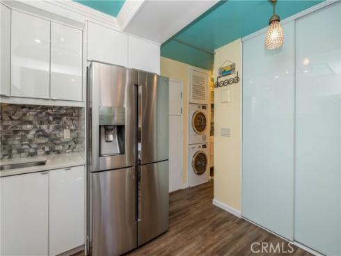 17072  Pacific Coast (#100)  202 , Huntington Beach, CA