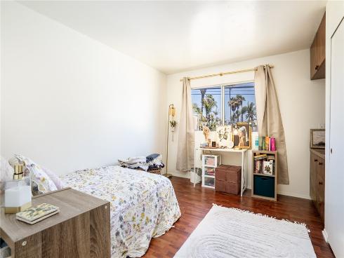 321 13th Street, Huntington Beach, CA