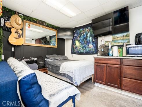 321 13th Street, Huntington Beach, CA