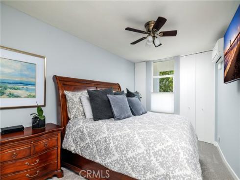 16422 Harbour 17 Lane, Huntington Beach, CA