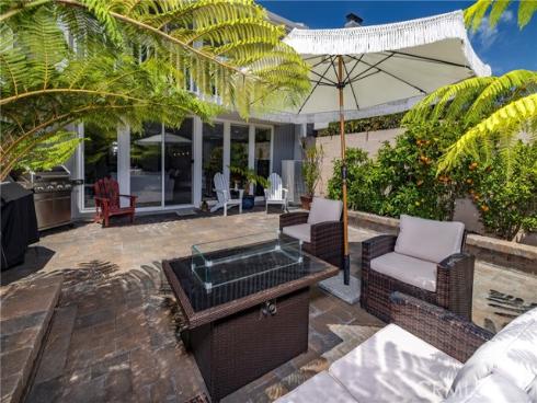 16422 Harbour 17 Lane, Huntington Beach, CA