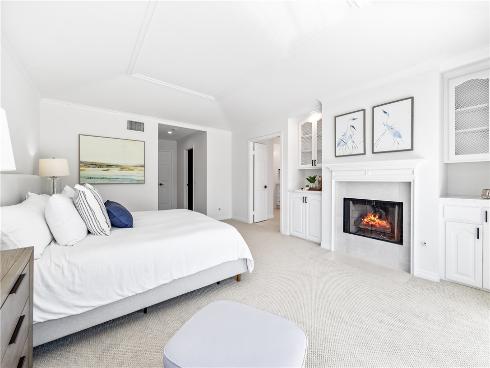 19365 Woodlands Drive, Huntington Beach, CA