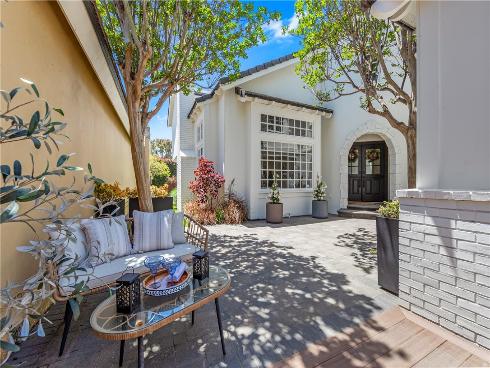 19365 Woodlands Drive, Huntington Beach, CA