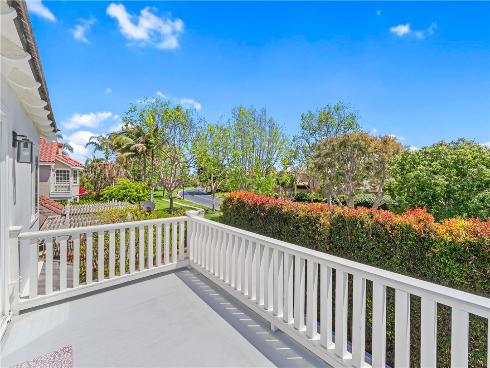 19365 Woodlands Drive, Huntington Beach, CA