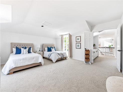 19365 Woodlands Drive, Huntington Beach, CA