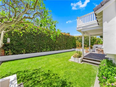 19365 Woodlands Drive, Huntington Beach, CA