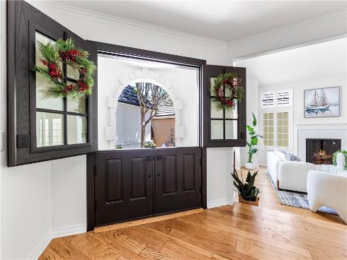 19365 Woodlands Drive, Huntington Beach, CA