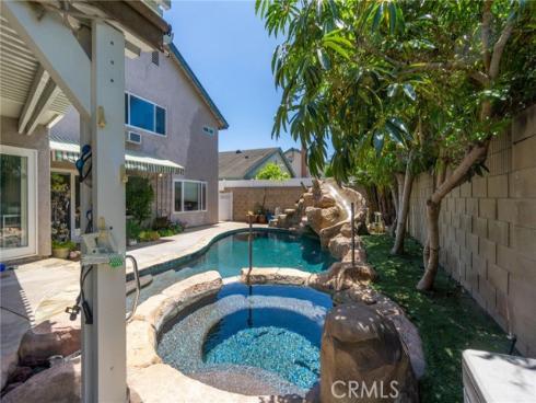 21041 Shaw Lane, Huntington Beach, CA