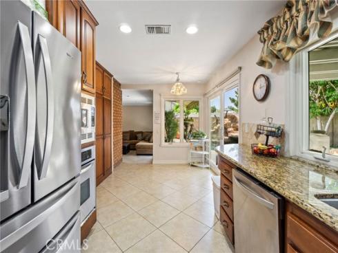 21041 Shaw Lane, Huntington Beach, CA