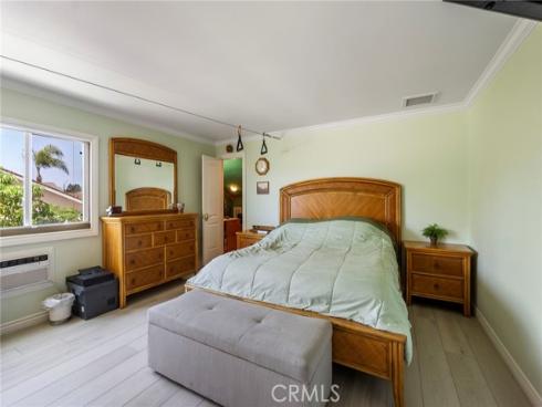 21041 Shaw Lane, Huntington Beach, CA