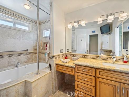 21041 Shaw Lane, Huntington Beach, CA