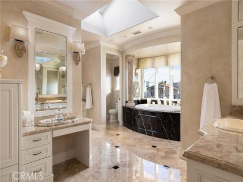 16111 Santa Barbara Lane, Huntington Beach, CA