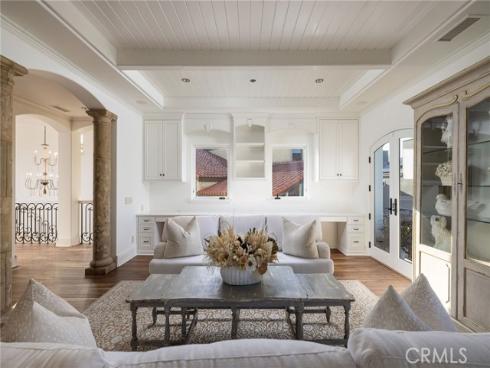 16111 Santa Barbara Lane, Huntington Beach, CA