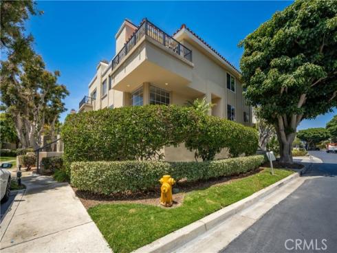 19431 Merion Circle, Huntington Beach, CA