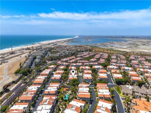 19431  Merion   Circle, Huntington Beach, CA