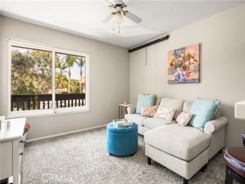 7648 Bay 201 Drive, Huntington Beach, CA