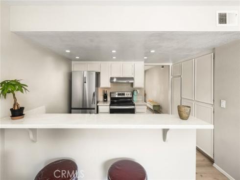 7648 Bay 201 Drive, Huntington Beach, CA