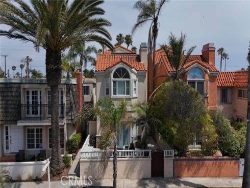 216 16th Street, Huntington Beach, CA