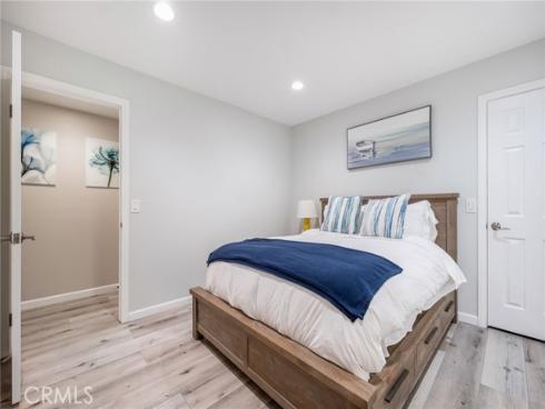 216 16th Street, Huntington Beach, CA