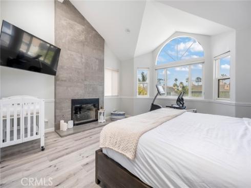 216 16th Street, Huntington Beach, CA