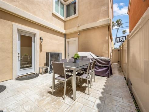 216 16th Street, Huntington Beach, CA