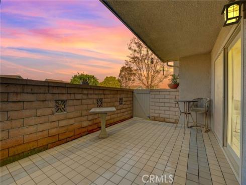 8866 Tulare 301C Drive, Huntington Beach, CA