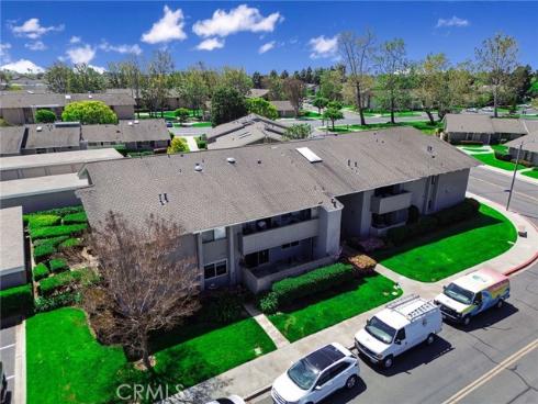 8866 Tulare 301C Drive, Huntington Beach, CA